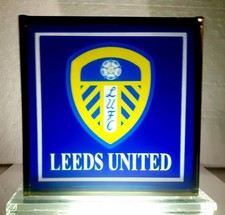 Leeds United glass plaque . 5