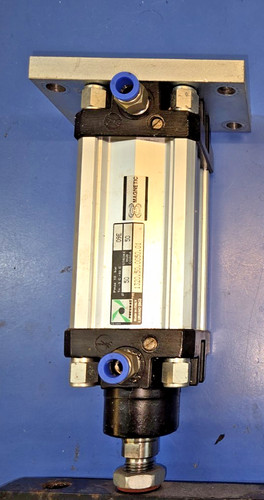 Pneumax compact double acting - compact, double-acting