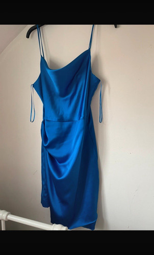 Zara blue satin - blue, neck