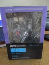 FIGMA ACTION FIGURE  KIRITO GGOVER SWORD ART  OPENED BUT COMPLETE