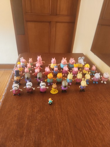 Peppa pig figures lot - figures, of
