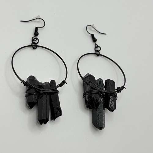 Goth black raw crystal hoop - black,