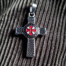 Crusader Cross Pendant - 40mm