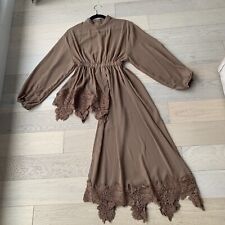 women brown lace Trim Abaya