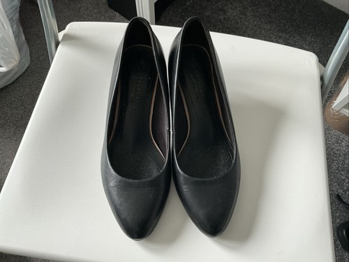 Ladies size leather - size, 3.5