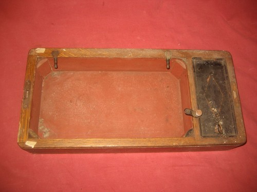 Singer sewing machine - , base