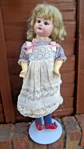 Pretty antique a m - 19", a&m