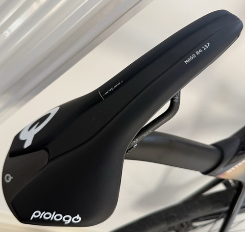 Prologo nago 137 carbon - prologo, r4