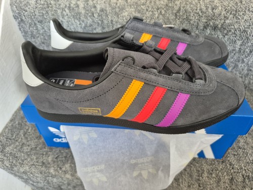 New bnib size adidas - 9,