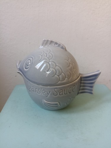 Carlton ware fish - ware, sauce
