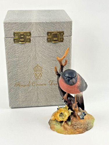 Royal crown derby bullfinch - royal,