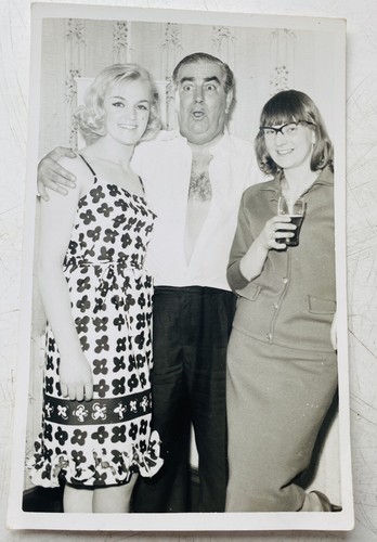 Vintage coronation street - coronation, 1965