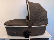 Mamas And Papas Ocarro Flip XT2 Xt3 Carrycot Dark Olive Green