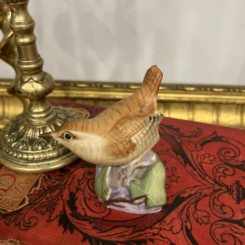 Very rare open base - very, royal
