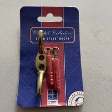 SMALL-LARGE SOLID BRASS CLEAT