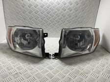 Mitsubishi Pajero Shogun Headlight Pair 2000/2001/2002/2003/2004/2005/2006 OEM