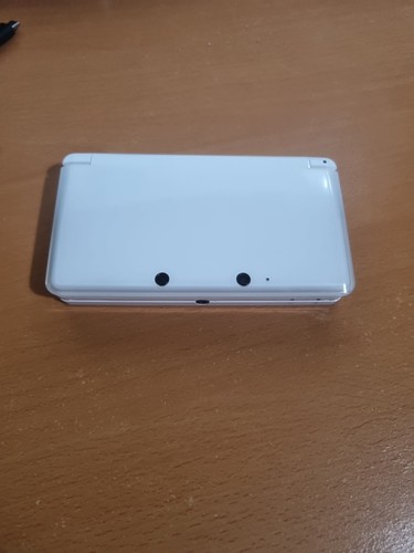 Nintendo 3ds white handheld - white,