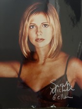 Sarah Michelle Gellar Signed