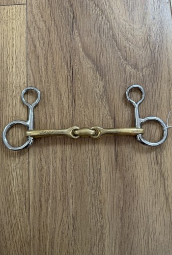 Neue schule tranz angled - schule,