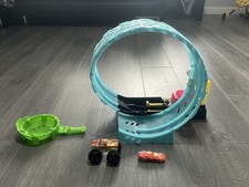 Hot Wheels Monster Trucks Glow In The Dark Epic Loop Challenge Track
