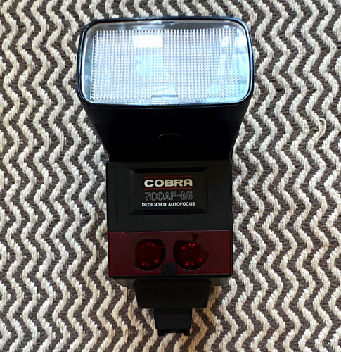 Cobra 700af autofocus flash - cobra,