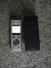 Olympus DM-770 - 8GB Digital Voice Recorder - Silver (With Case)