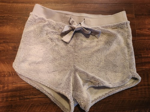 Hollister gilly hicks - hollister, lounge