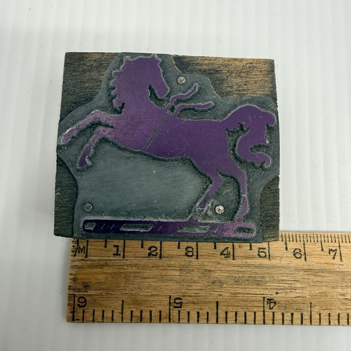 Vintage prancing horse - prancing,