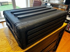 SKB R3S Shallow Roto-Moulded Rack, 3U