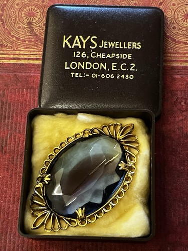 Vintage large gold tone brooch - gold,