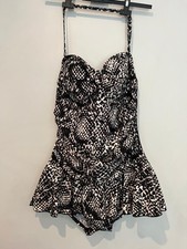 Shore Shapes Women's Swimming