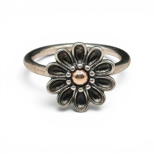 Pandora oopsie daisy ring size - pandora,