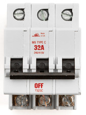 BILL 32 AMP 32A C32 TYPE C 3