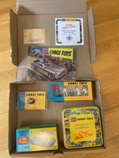 *BNIB* Corgi Toys Set Walls