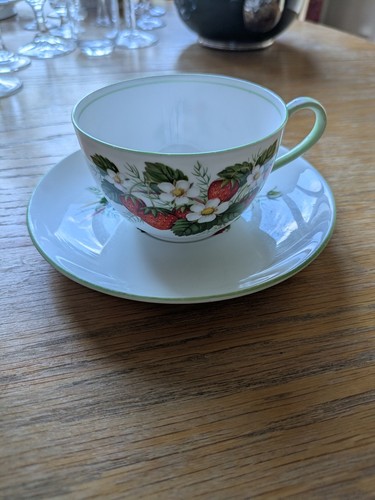 Shelley fine bone china - shelley,