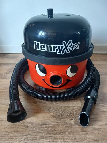 Henry vacuum cleaner numatic - vacuum,