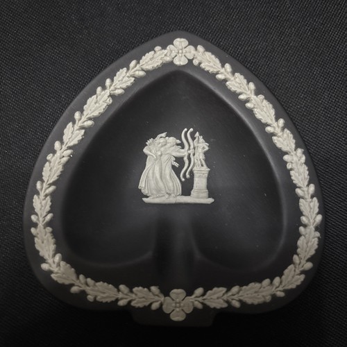 Wedgwood black jasperware - black,
