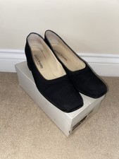 russell & Bromley ladies shoe size 7.5 Black Good Condition