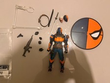 Mezco One:12 Deathstroke
