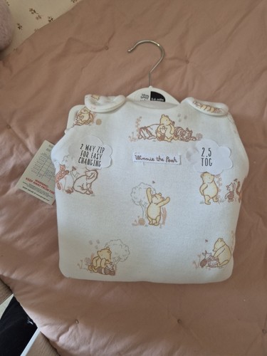 Winnie the pooh baby sleeping - winnie,