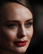 SEXY LAURA HADDOCK 8x10 PHOTO