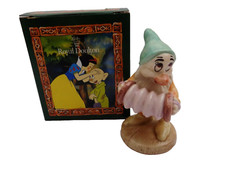 DISNEY ROYAL DOULTON FIGURINE  BASHFUL'S MELODY SNOW WHITE & 7 DWARFS  IN BOX