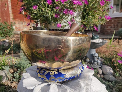Singing bowl for - for, meditation