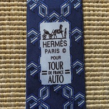 Rare Hermès 100% silk tie