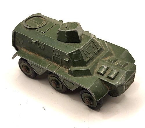 Dinky toys 676 armoured - toys,