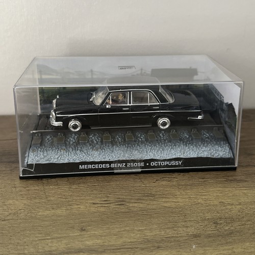 James bond die cast car - die,