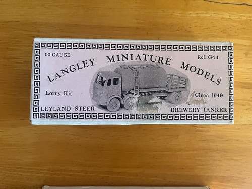 Langley models leyland steer - models,