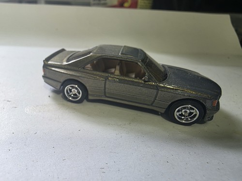 Hot wheels gold mercedes benz - hot,