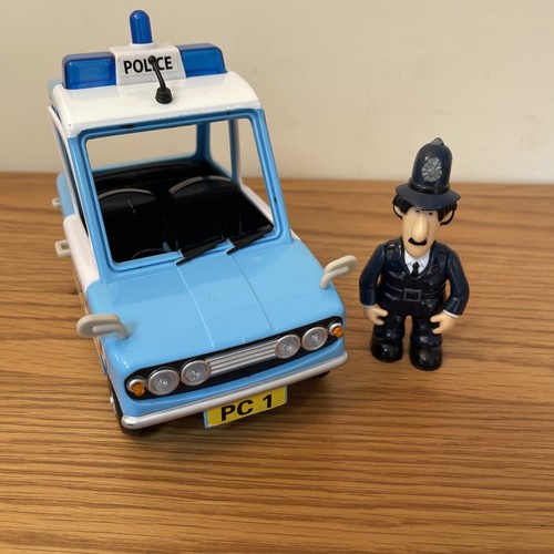 Postman pat selby - postman,
