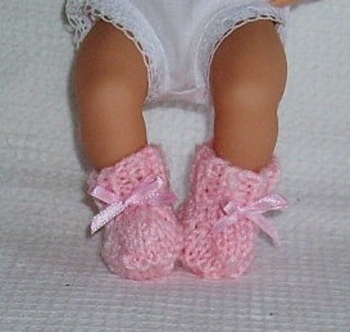 Dolly togs knitted bootees - dolly,